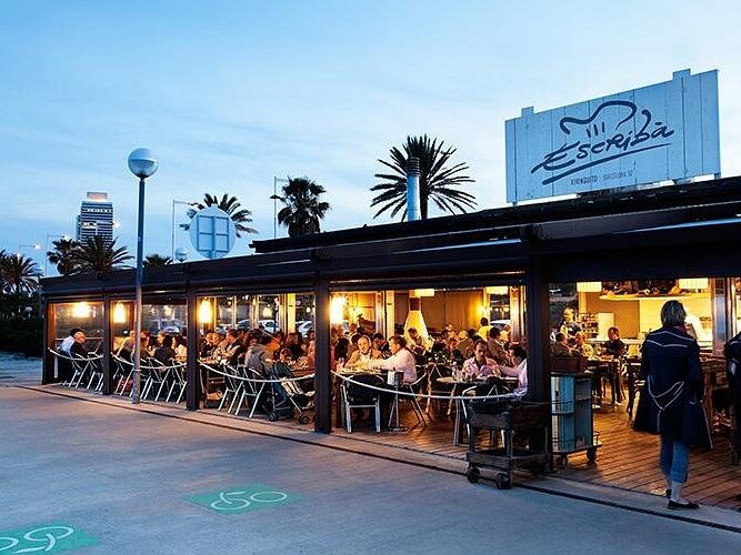 Donde comer la mejor paella en Barcelona xiringuito escriba