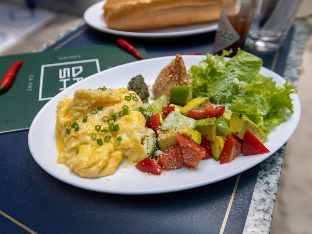 Revuelto de verduras y huevo